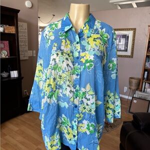 Alfred Dunner lightweight blue floral button up blouse-size 20W